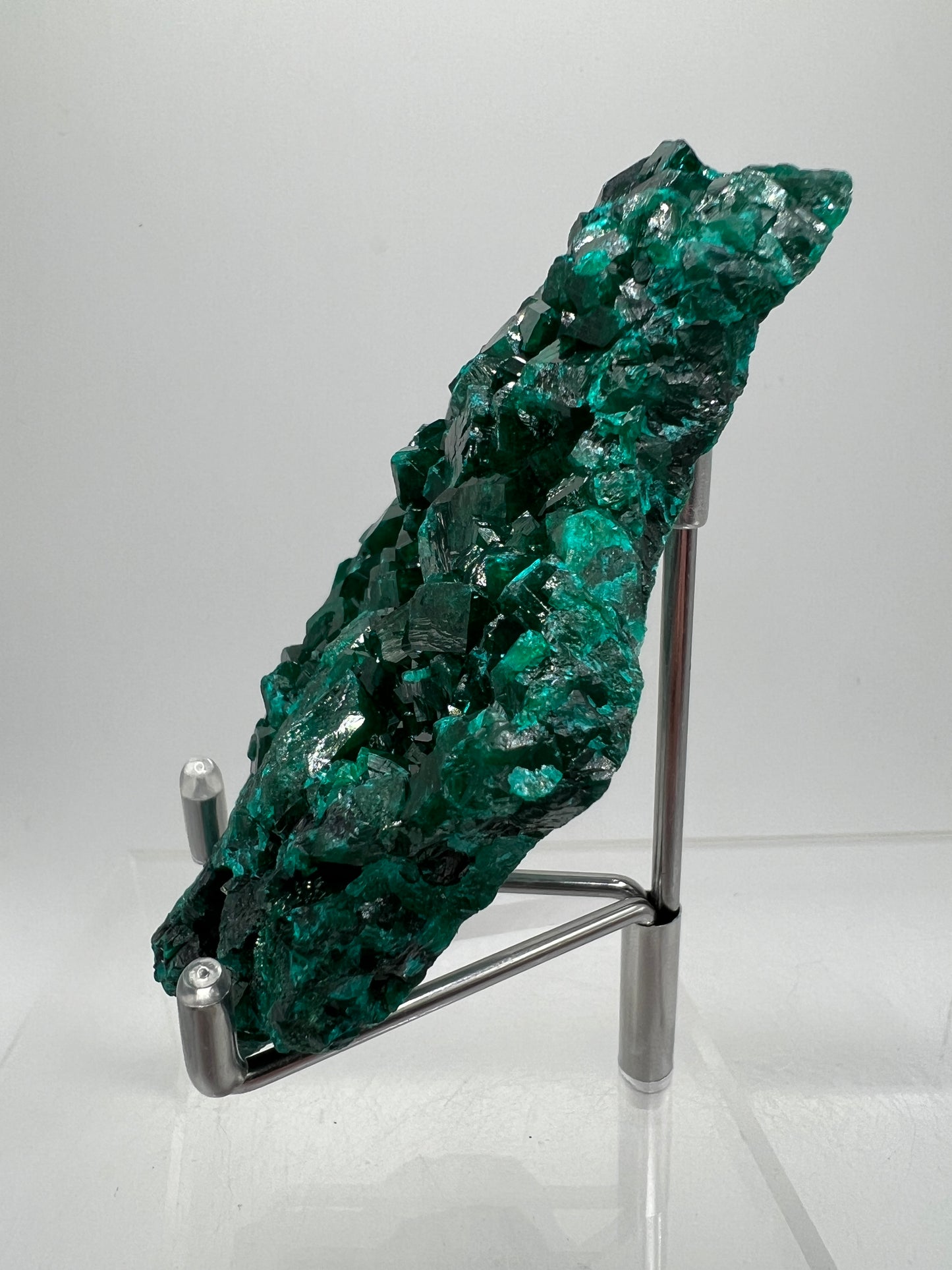 Dioptase Crystal Specimen. High Quality Mineral From The Congo. Gorgeous Colors And Cubes.